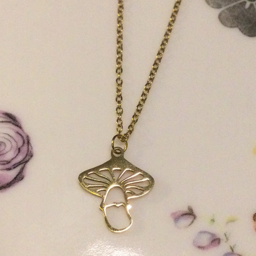 NEW Mini Magic Necklace